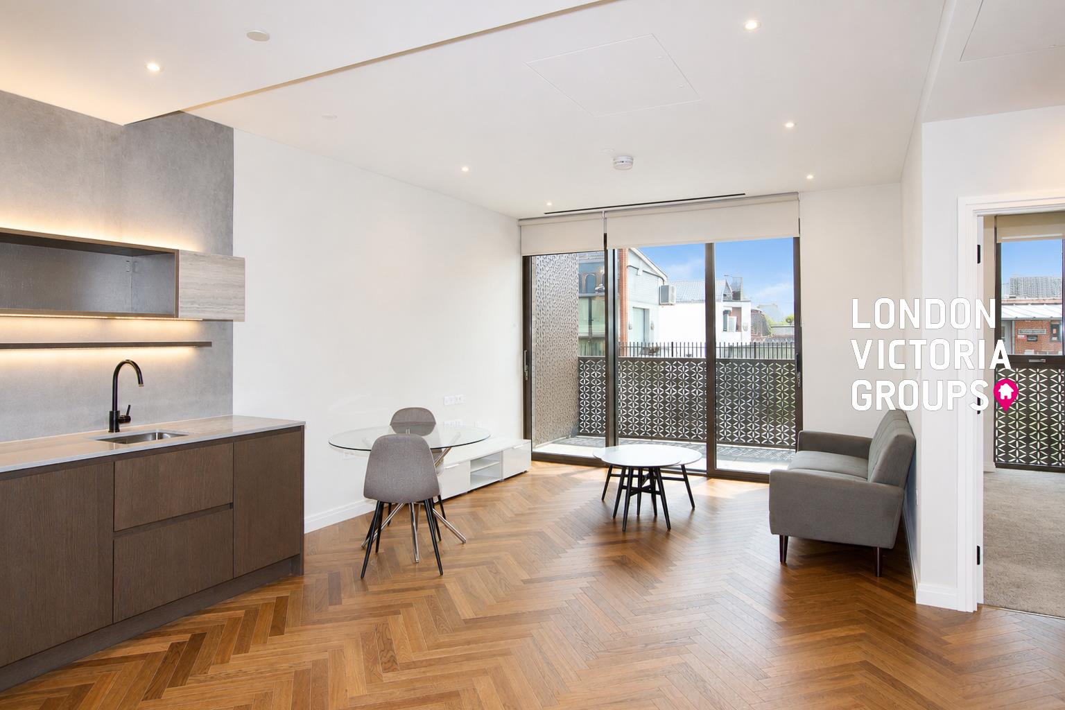 1 bed property in Hampton House, Michael Road, London